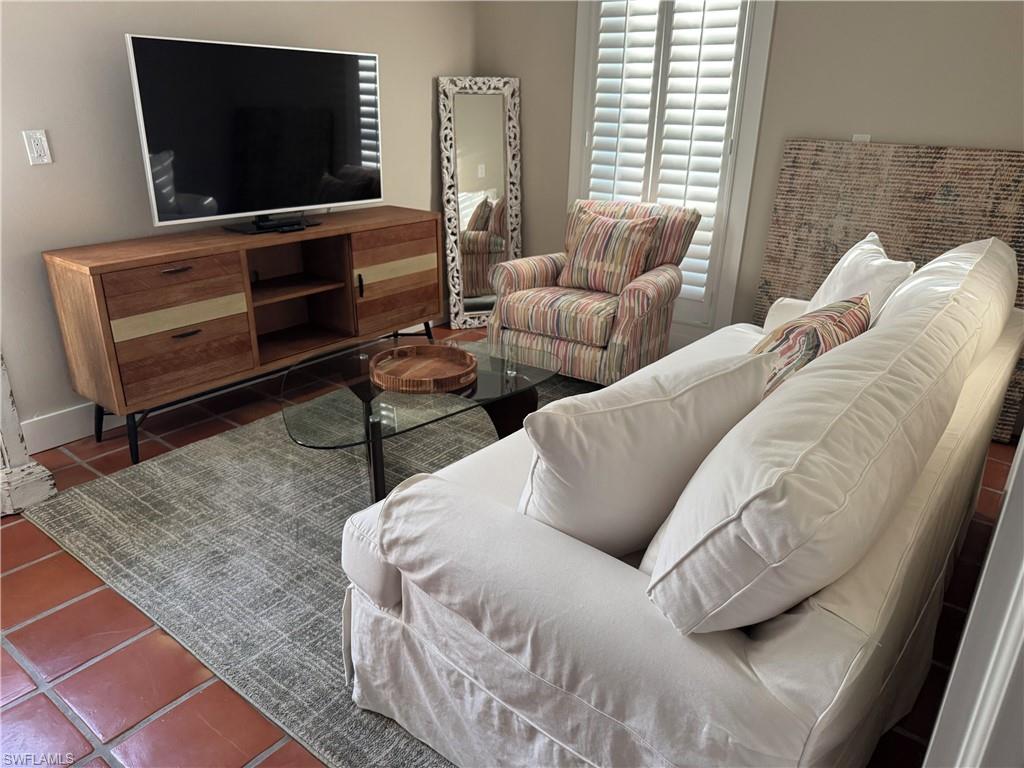 NAPLES MARINA VILLAS - Residential Lease