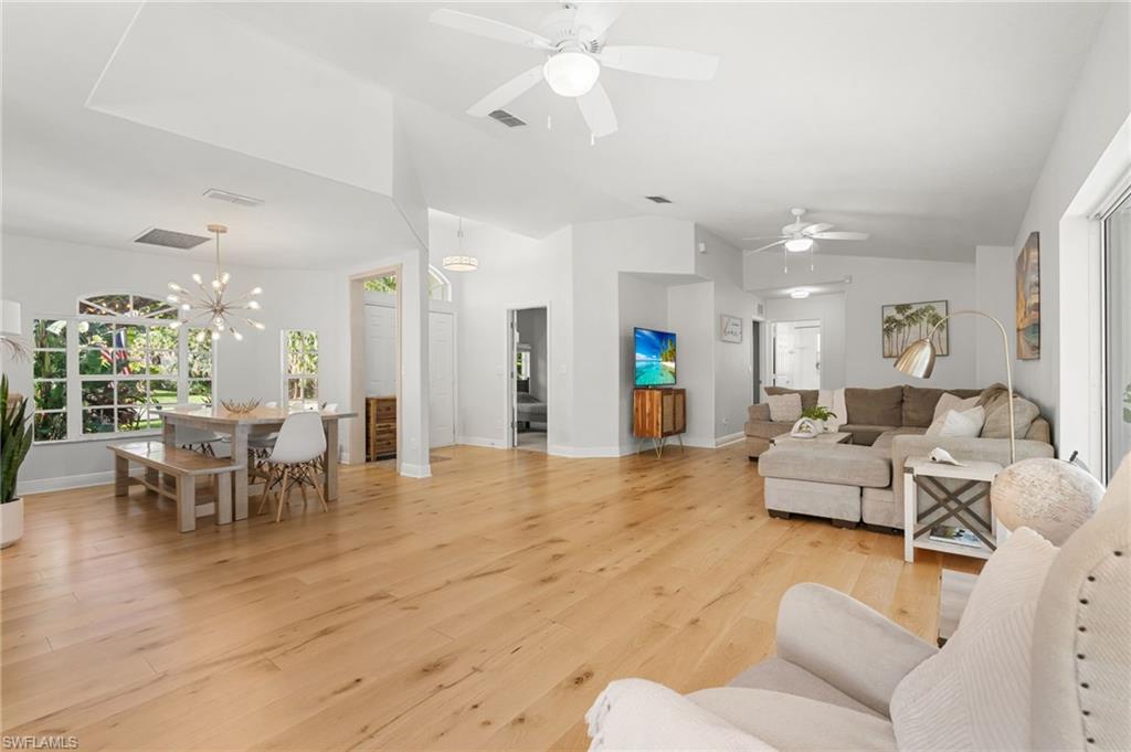 FALCON RIDGE - Residential