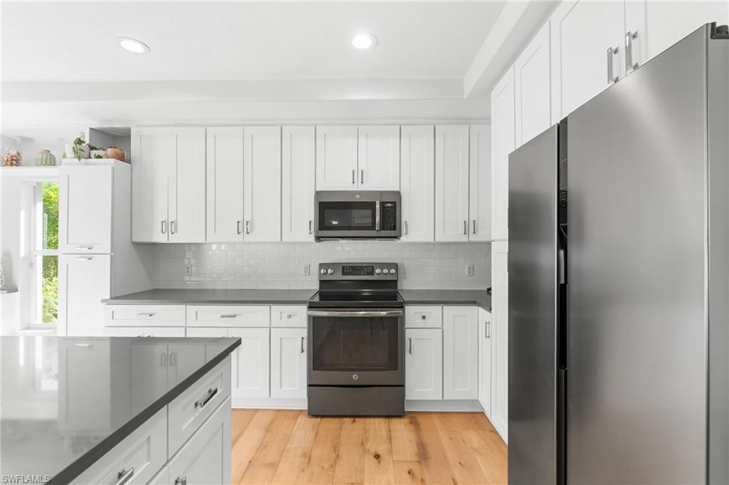 FALCON RIDGE - Residential
