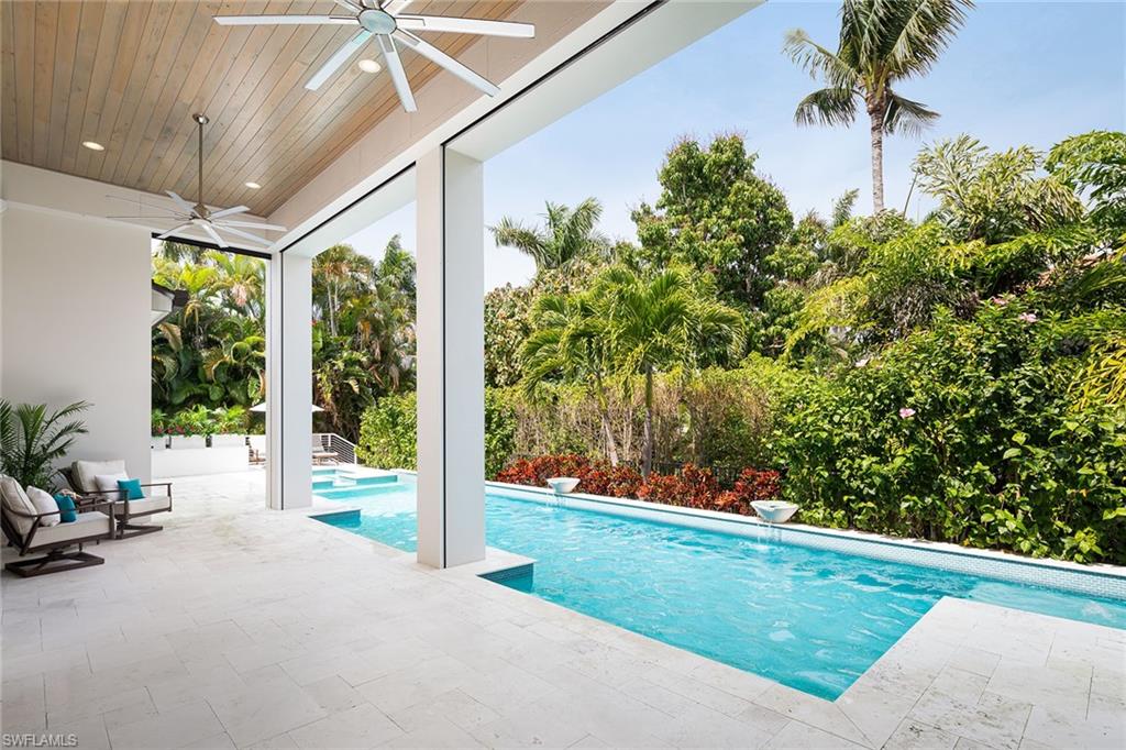 MOORINGS - Residential
