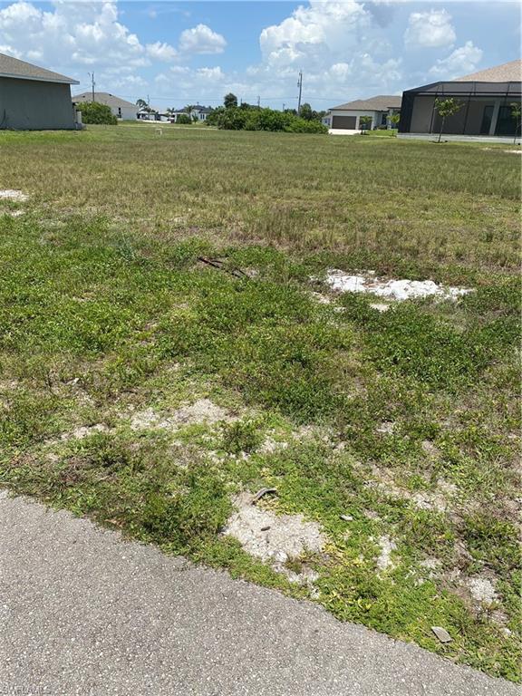CAPE CORAL - Land