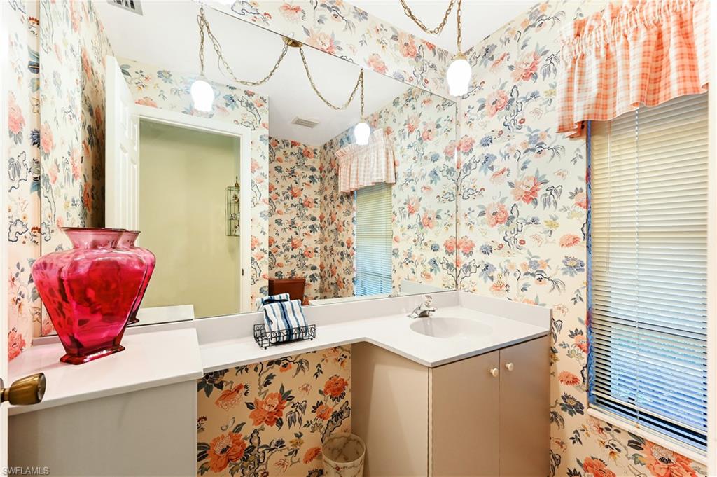 PINECREST AT PELICAN BAY - Residential