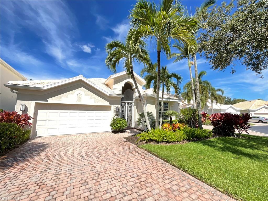 Beautiful newly remodeled three bedroom two bath home located in prestine Pelican Marsh/Savanna. Beautiful pool/spa. New Quartz countertops,
top-of-the-line Moen faucets and fixtures, new lighting and fans throughout, new hardwood flooring throughout, brand new furnishings and
appliances, a remodeled pool and decking, custom made kitchen cabinets by Cornerstone. Close to shopping, dining and beaches. Cable and
Wireless Internet included. Western (sunset) exposure. Available as a short term or long term rental.***Information contained herein deemed
reliable but not guaranteed***