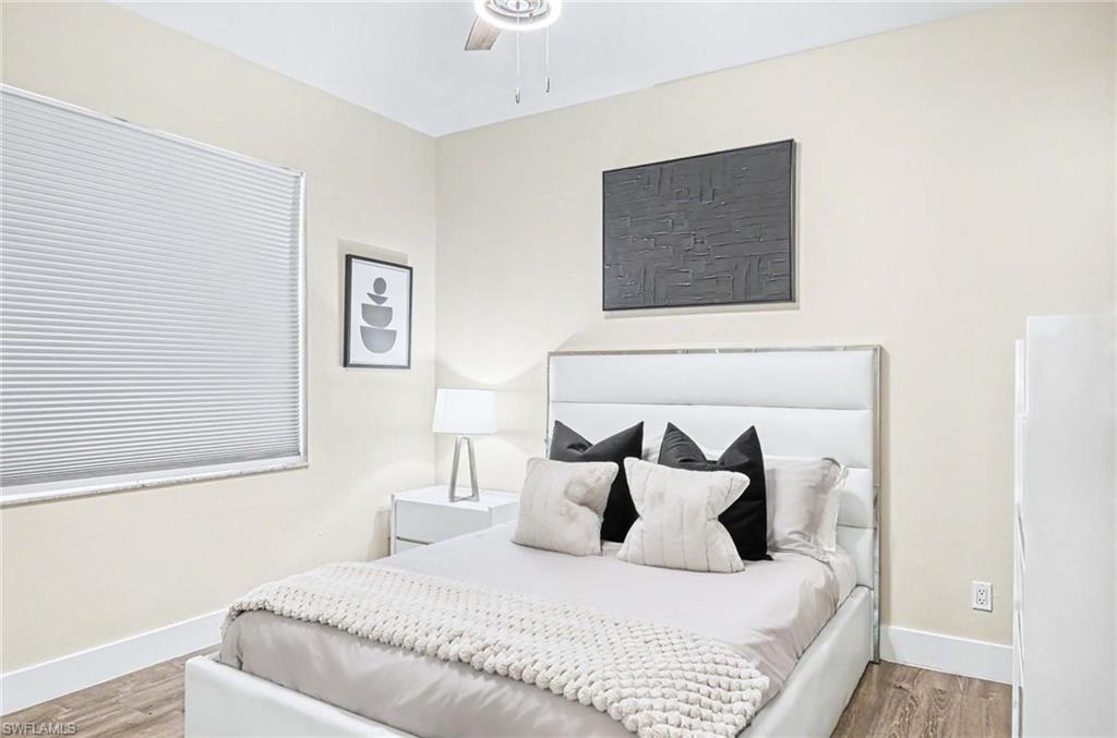 LAUREL LAKES - Residential