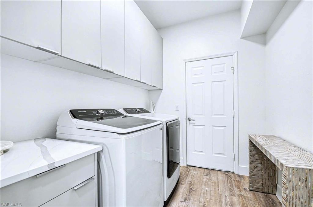 LAUREL LAKES - Residential