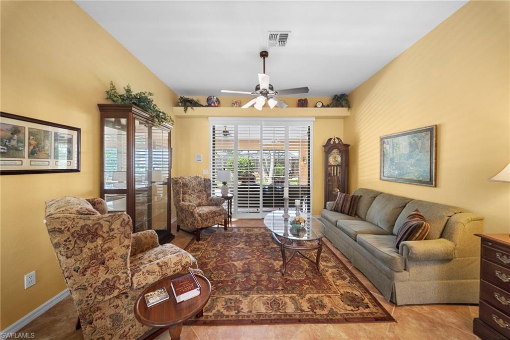 FOUNTAIN LAKES - Residential
