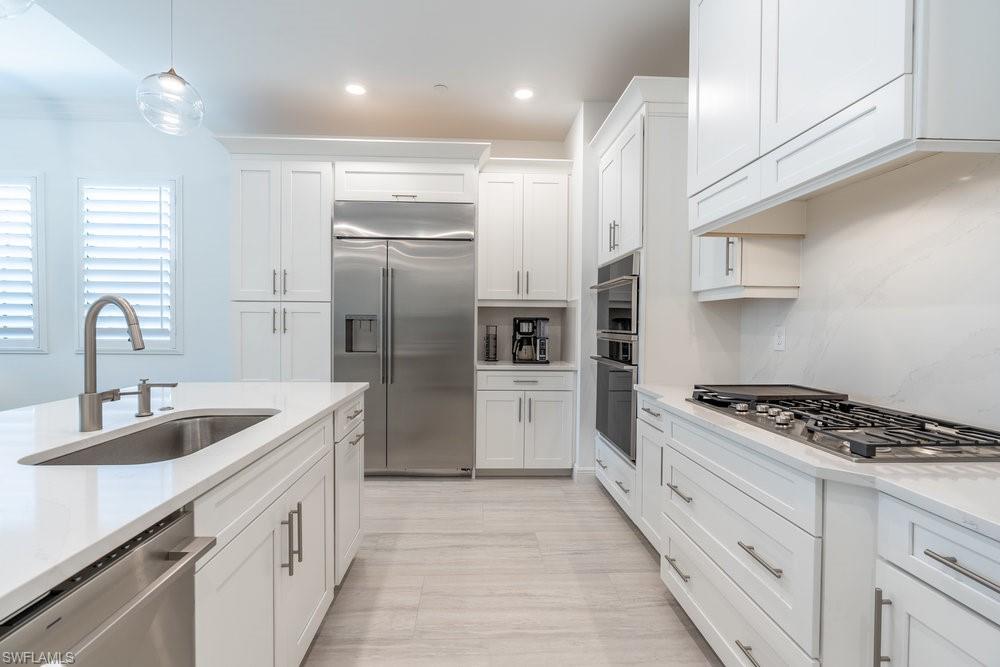 VIANSA - Residential Lease