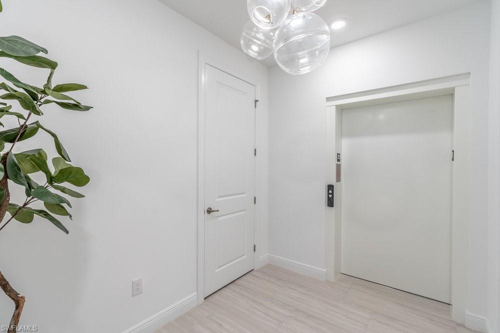 VIANSA - Residential Lease