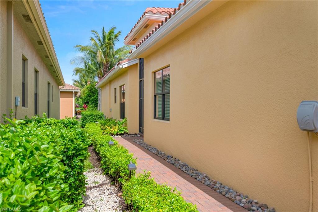 MARBELLA ISLES - Residential