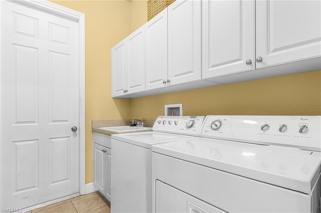 CAPE CORAL - Residential Lease