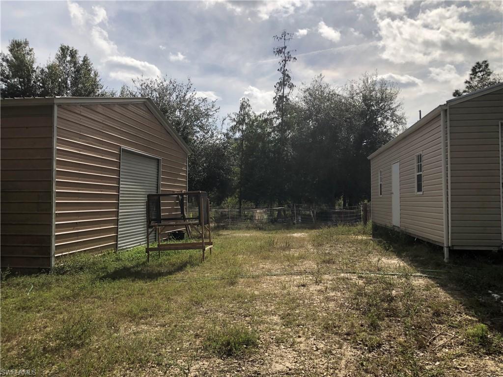 ACREAGE - Land
