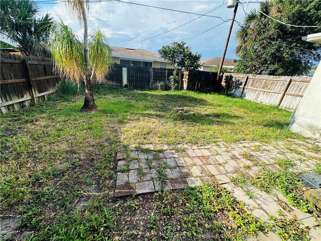 NAPLES TWIN LAKES - Residential Lease
