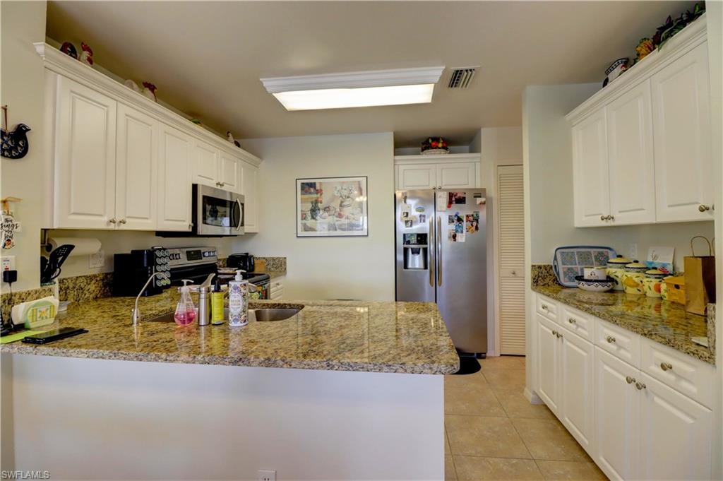 GRAND PALM VILLAGE - Residential