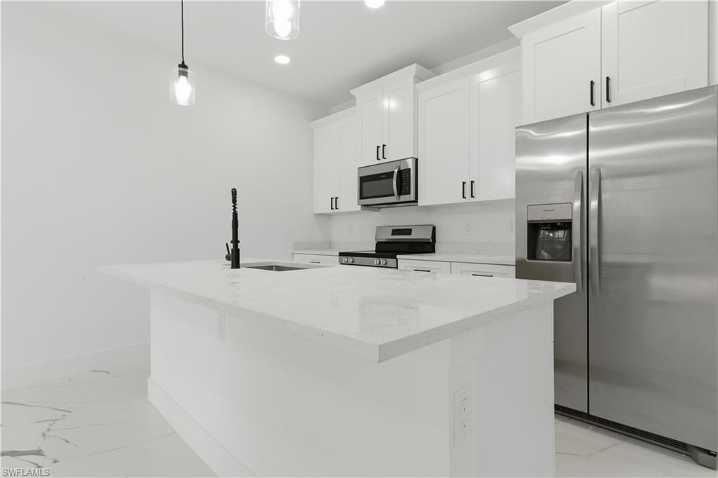 LEHIGH ESTATES - Residential Lease