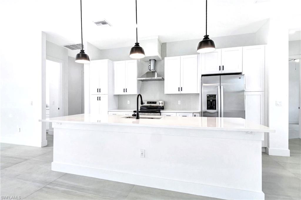 GOLDEN GATE ESTATES - Residential