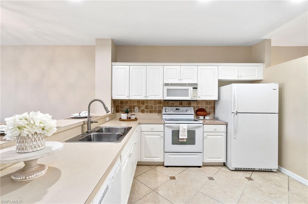 WILSHIRE PINES - Residential