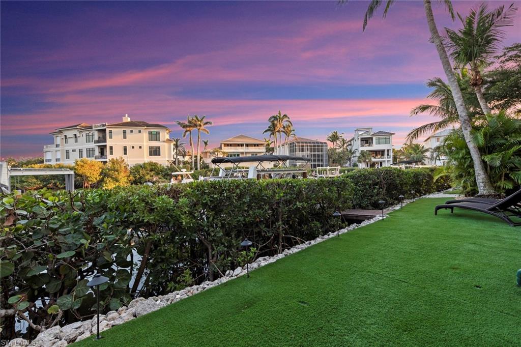BAREFOOT BAY - Residential