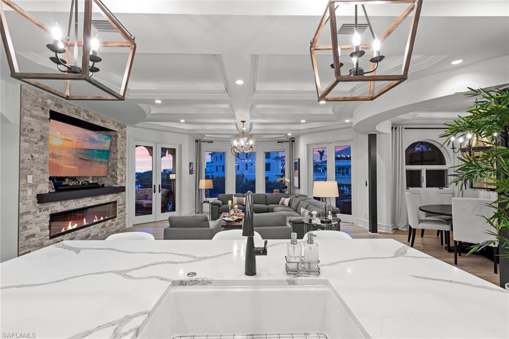 BAREFOOT BAY - Residential