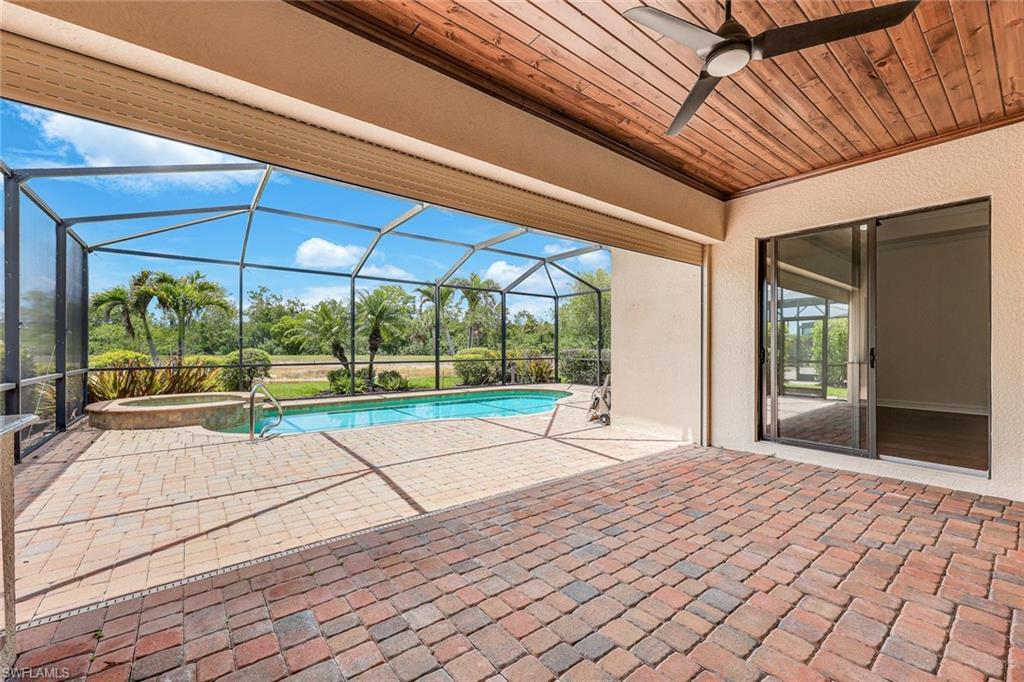 TWIN EAGLES - Residential