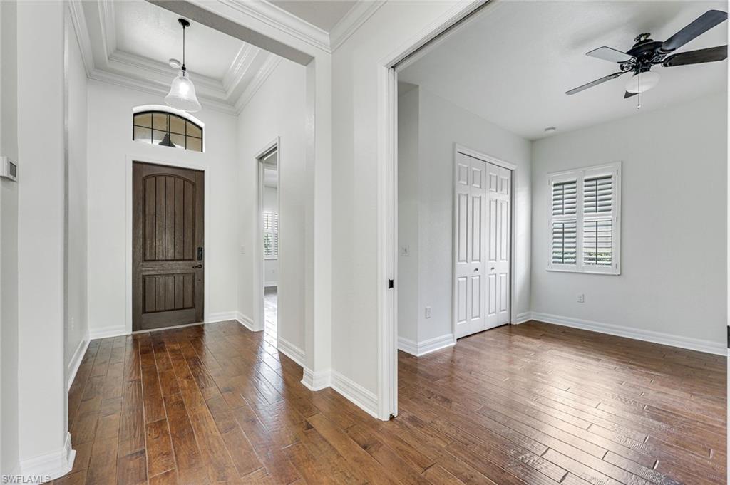 TWIN EAGLES - Residential