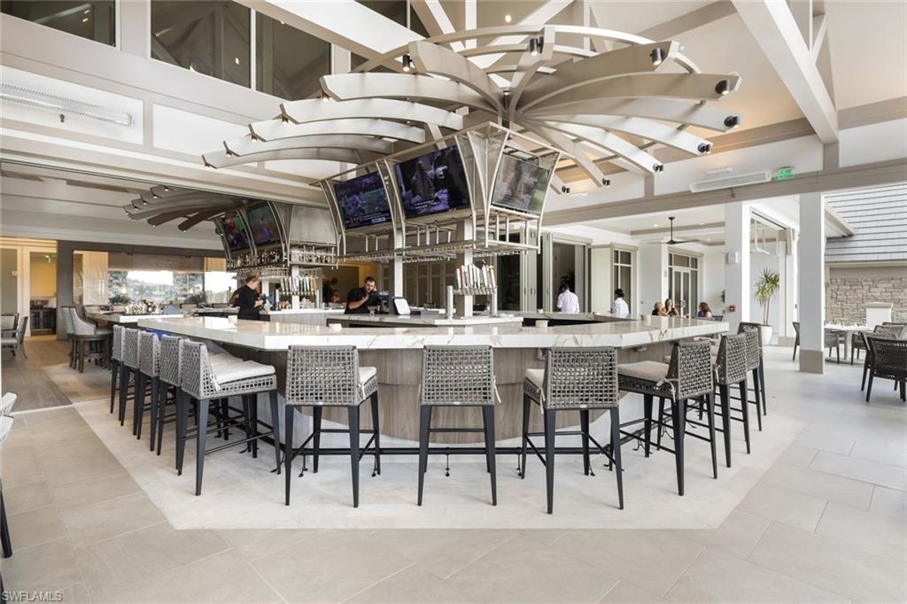 TWIN EAGLES - Residential