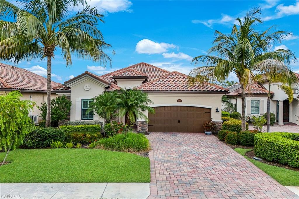TWIN EAGLES - Residential