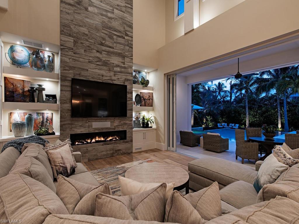 AQUALANE SHORES - Residential