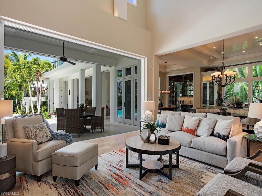 AQUALANE SHORES - Residential