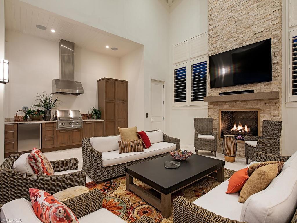 AQUALANE SHORES - Residential