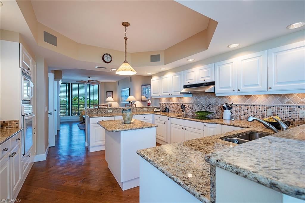 BRIGHTON AT BAY COLONY - Residential