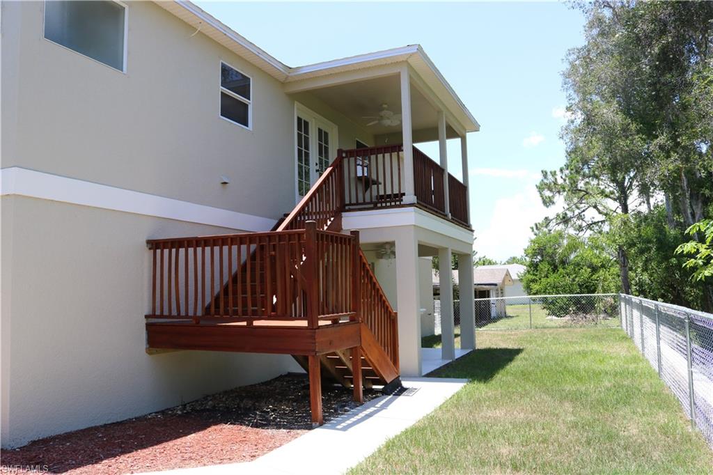 SAN CARLOS PARK - Residential