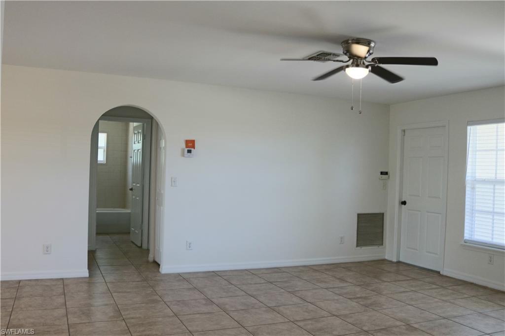 SAN CARLOS PARK - Residential