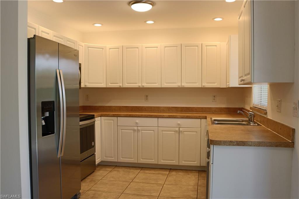 SAN CARLOS PARK - Residential