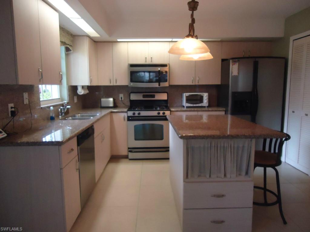 DEL VERA COUNTRY CLUB - Residential