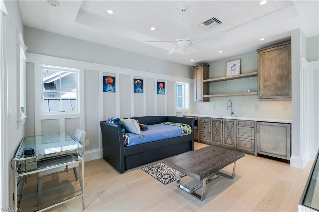 MANGROVE BAY - Residential