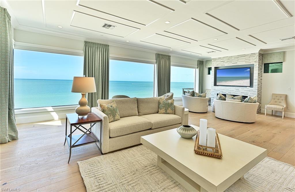 BAREFOOT BEACH - Residential