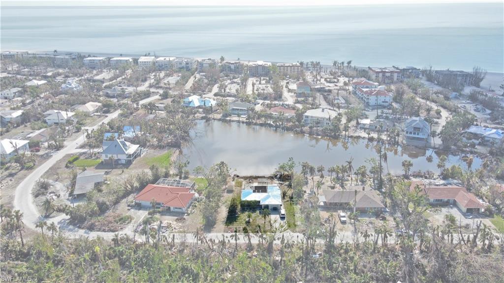 PALM LAKE - Residential