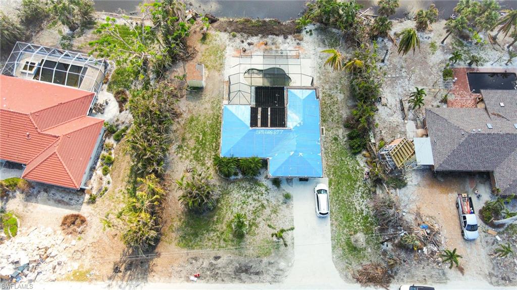 PALM LAKE - Residential