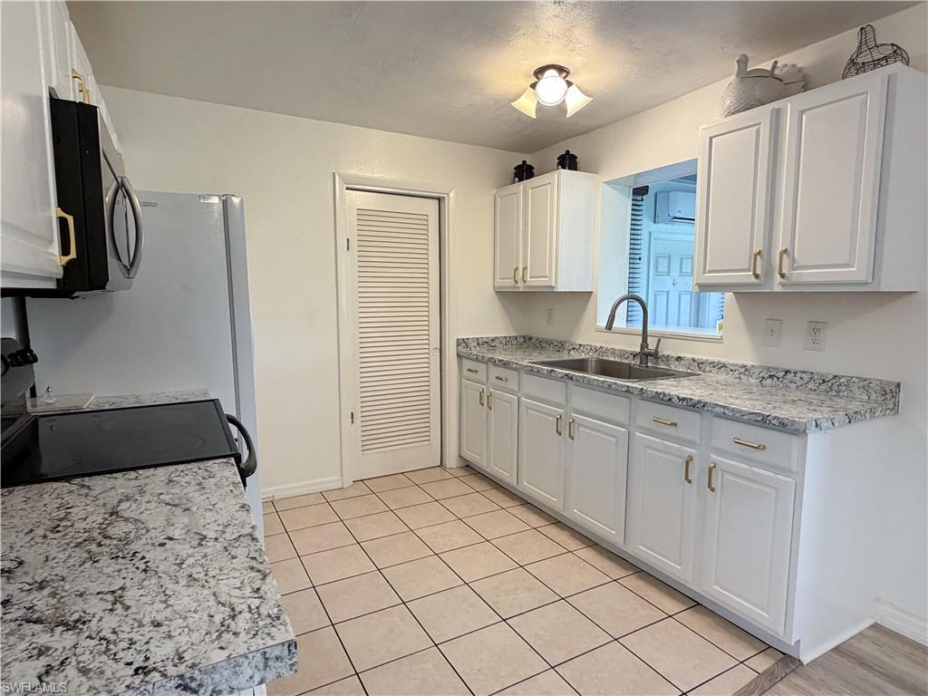 NORTH FORT MYERS - Residential
