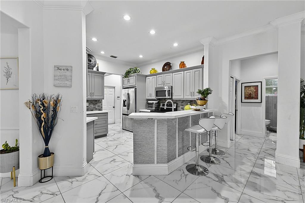 GOLDEN GATE ESTATES - Residential