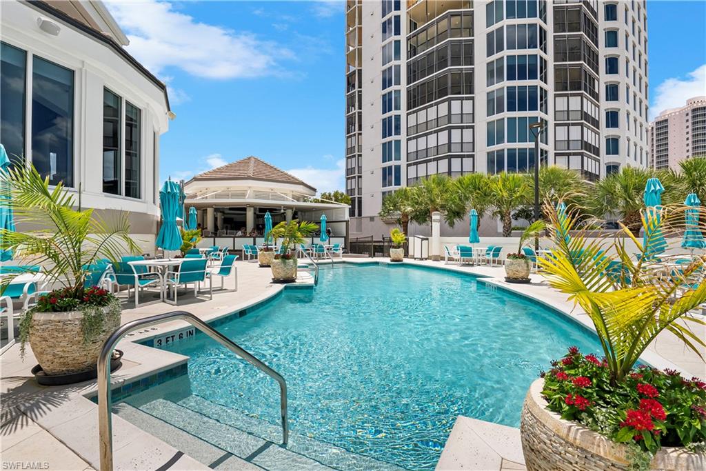 CONTESSA AT BAY COLONY - Residential