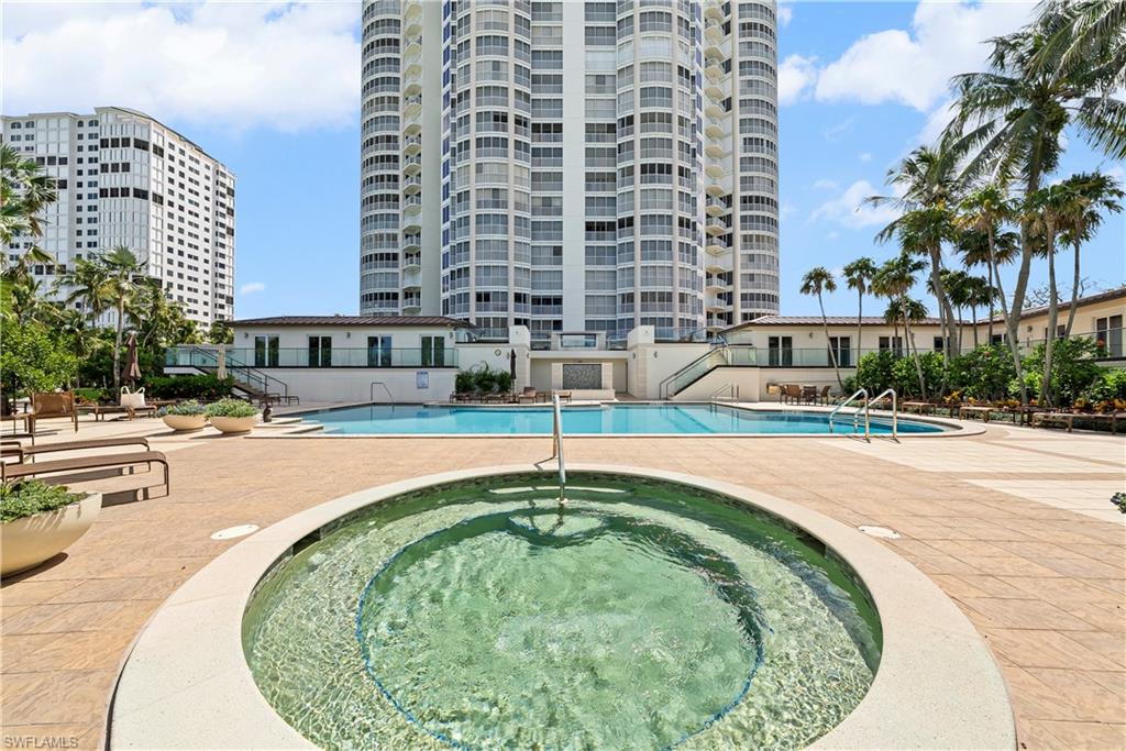 CONTESSA AT BAY COLONY - Residential