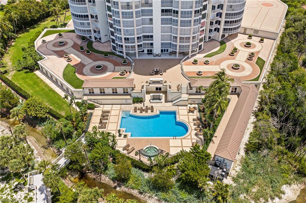 CONTESSA AT BAY COLONY - Residential