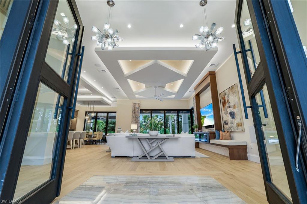 PINE RIDGE - Residential