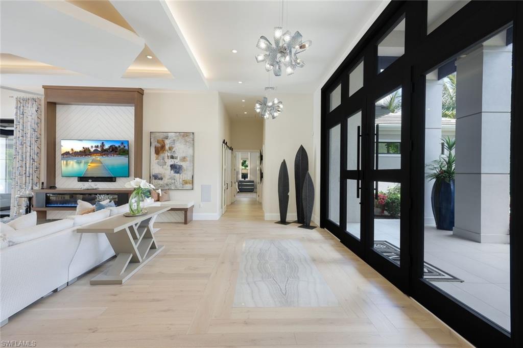 PINE RIDGE - Residential
