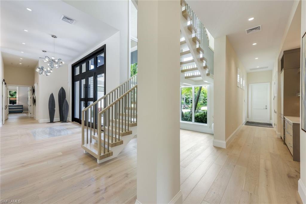 PINE RIDGE - Residential