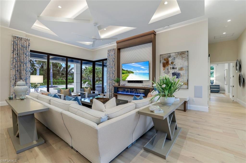 PINE RIDGE - Residential