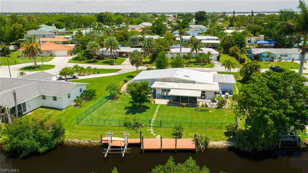 YACHT CLUB COLONY - Residential