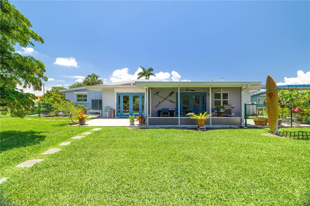 YACHT CLUB COLONY - Residential