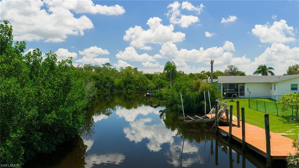 YACHT CLUB COLONY - Residential